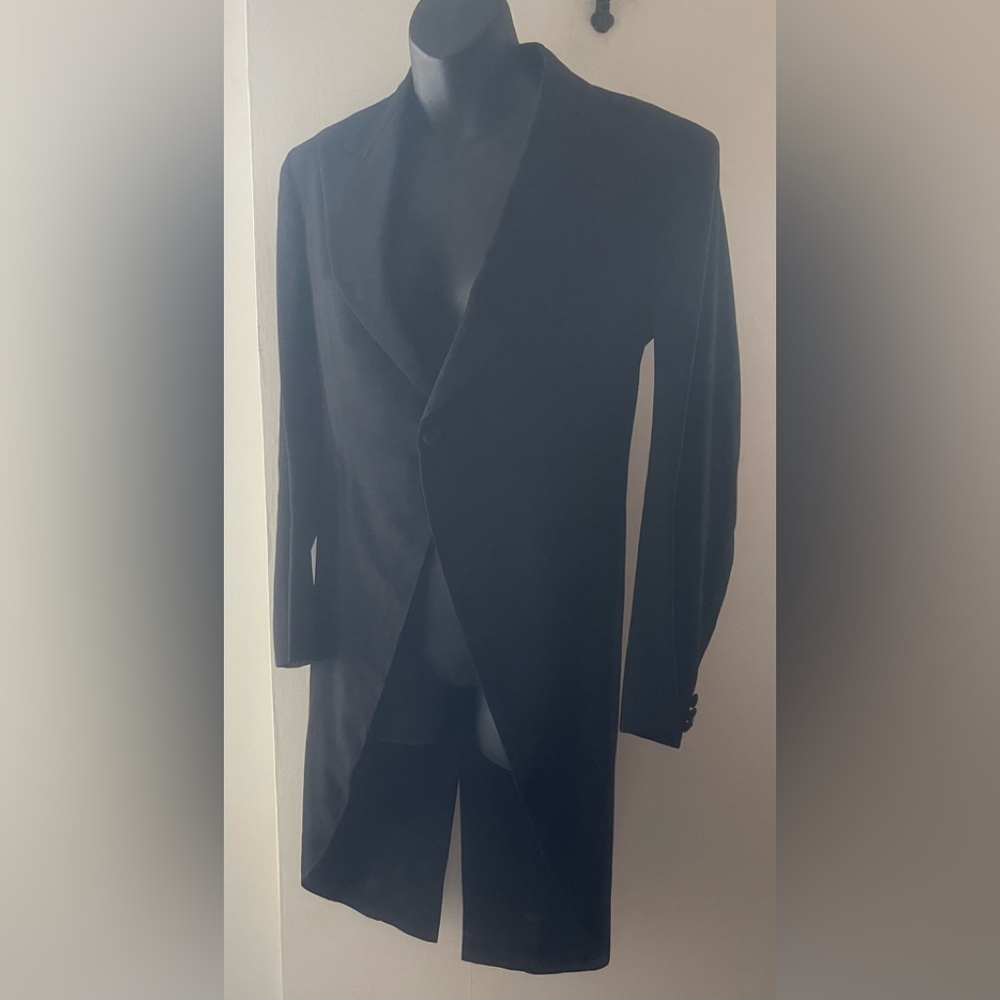 1930/40s Black Tail Tuxedo Coat